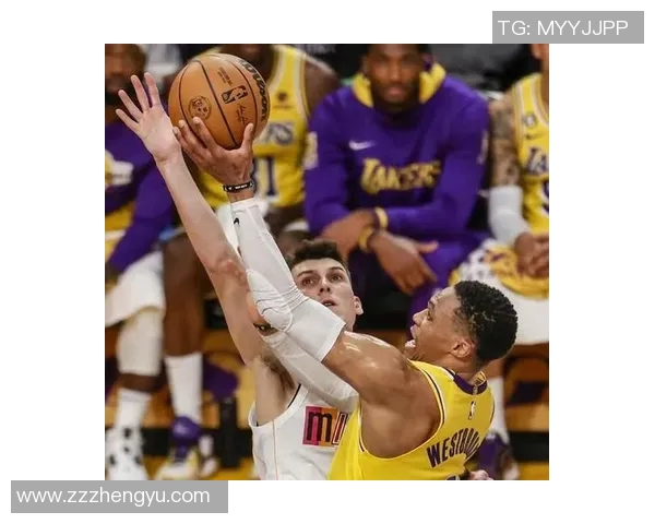 湖人对决热火G4精彩回顾球星表现与战术分析全景呈现